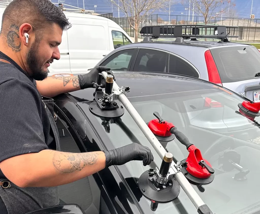 auto glass replacement